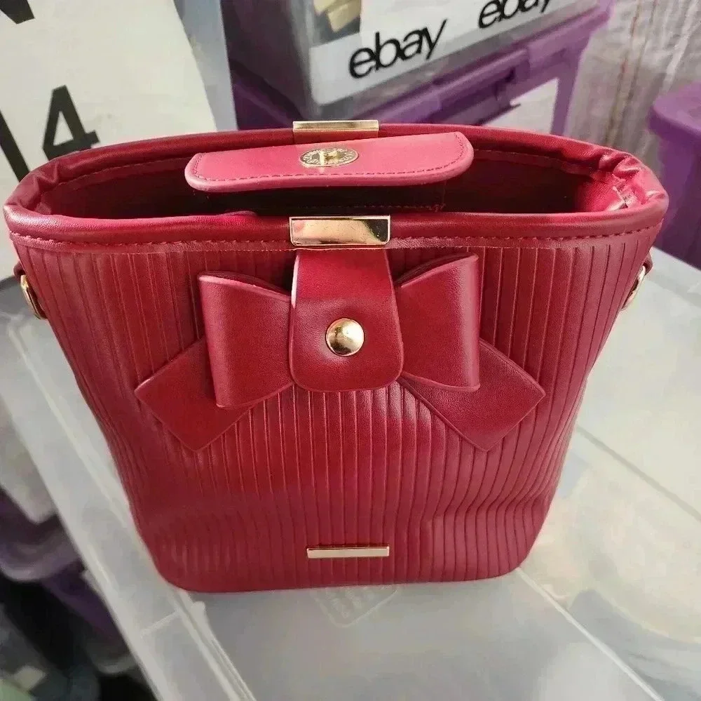 New Women Red Casual Bow Decorated Bucket Crossbody Bag